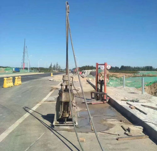 耿马公路高聚物注浆加固